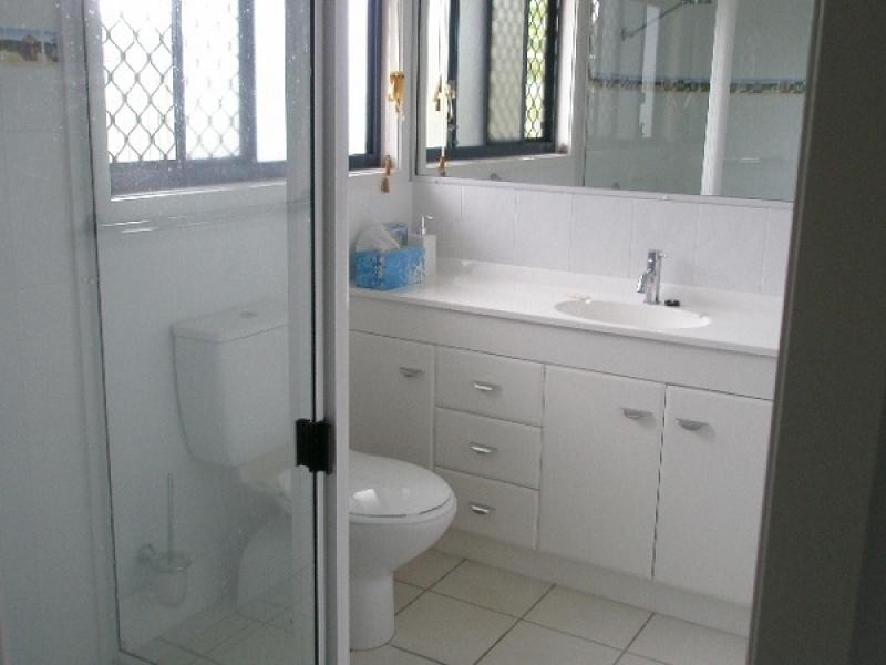 11 Warringal Court, Burrum Heads QLD 4659