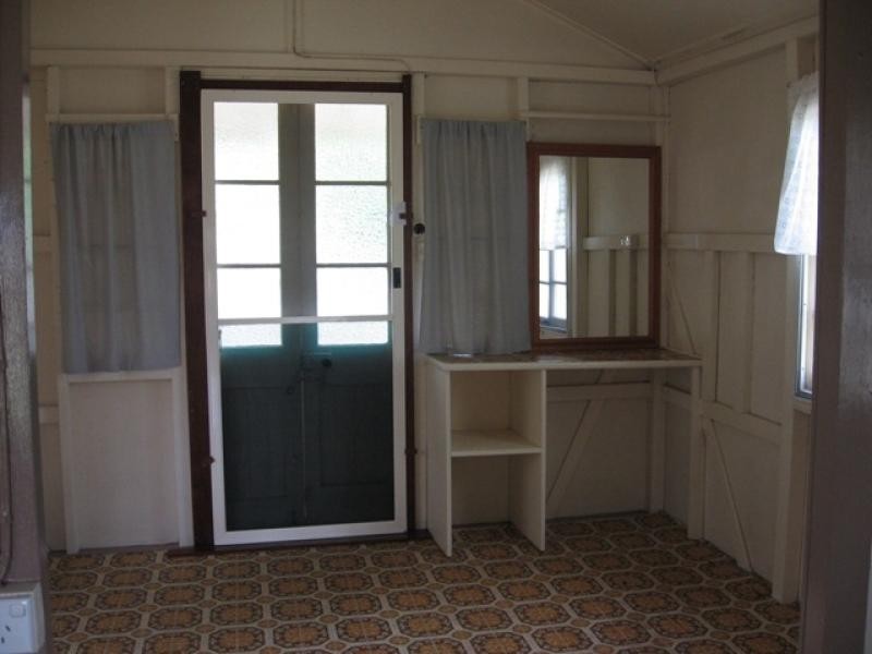 27 Burrum Street, Burrum Heads QLD 4659