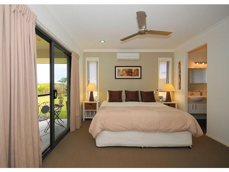 24 Traviston Way, Burrum Heads QLD 4659