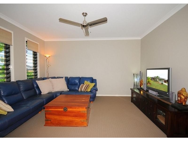 24 Traviston Way, Burrum Heads QLD 4659