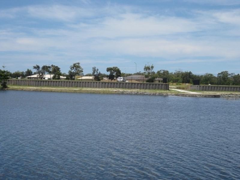 24 Traviston Way, Burrum Heads QLD 4659