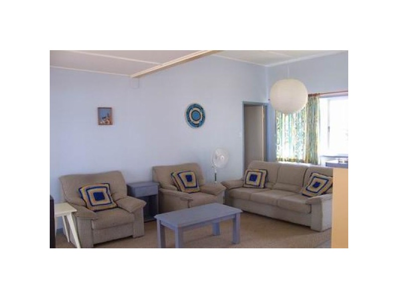 60 Burrum St, Burrum Heads QLD 4659