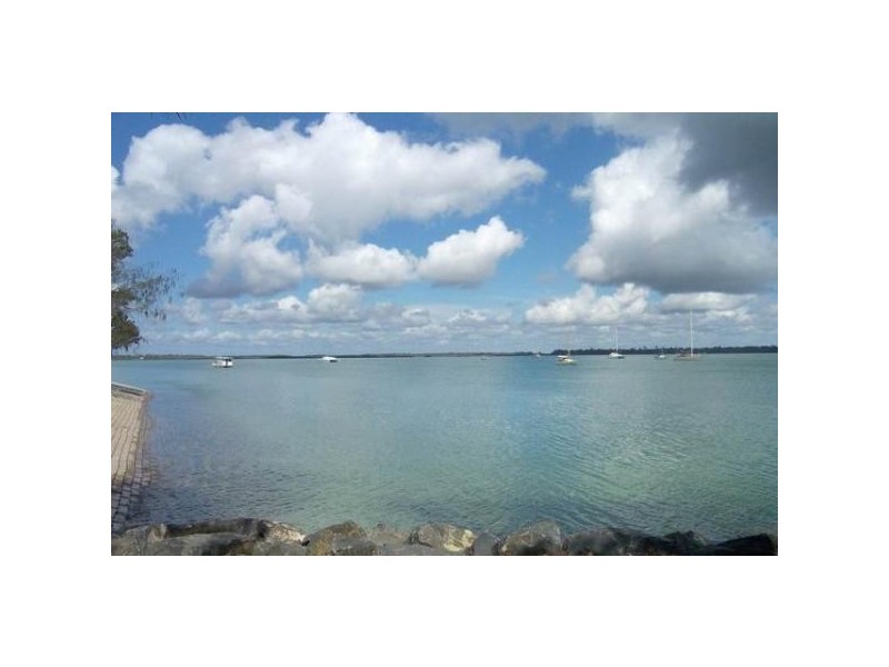 60 Burrum St, Burrum Heads QLD 4659