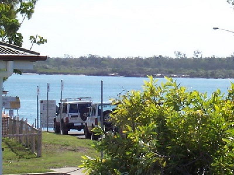6 Ross Street, Burrum Heads QLD 4659