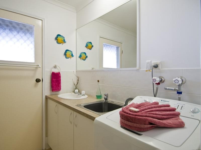 6 Burrum Street, Burrum Heads QLD 4659