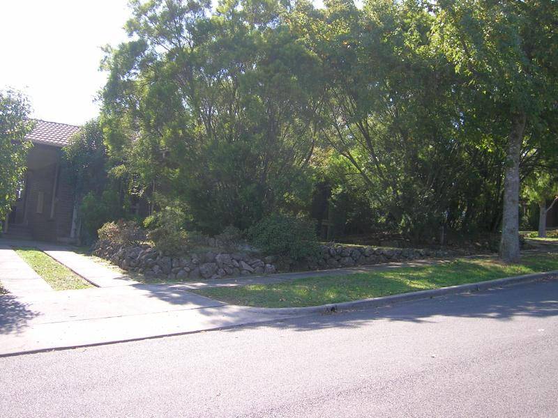 6 HILLANDALE ROAD, Warragul VIC 3820