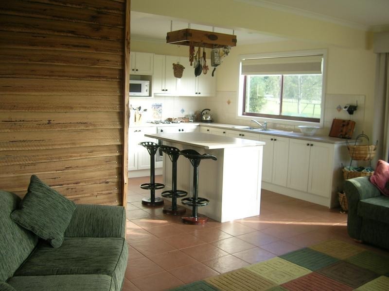 9 MYERS ROAD, Drouin VIC 3818