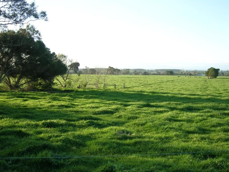 1704 WATERLOO ROAD, Yarragon VIC 3823