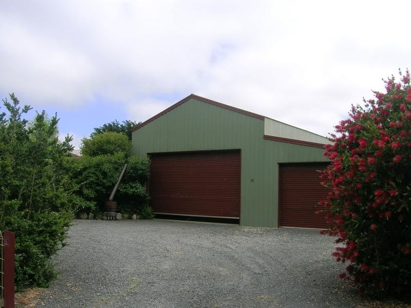 66 YOUNG STREET, Darnum VIC 3822