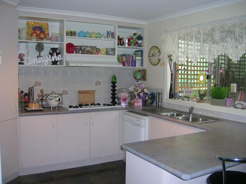 66 YOUNG STREET, Darnum VIC 3822