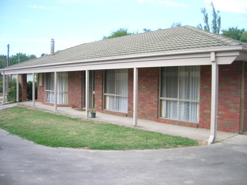 8 CHELSEA COURT, Warragul VIC 3820