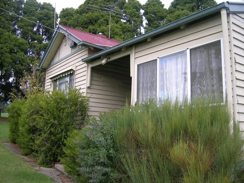 400 BULL SWAMP ROAD, Bona Vista VIC 3820