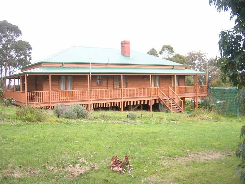 265 Sanders Road, Garfield North VIC 3814