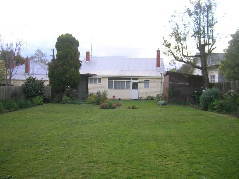 22 Gladstone Street, Warragul VIC 3820