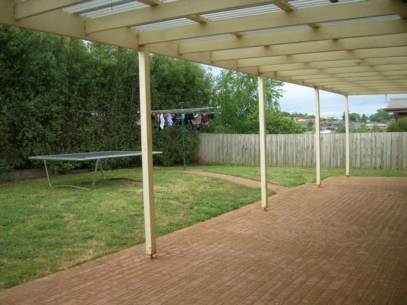 9 Myrtle Crescent, Warragul VIC 3820
