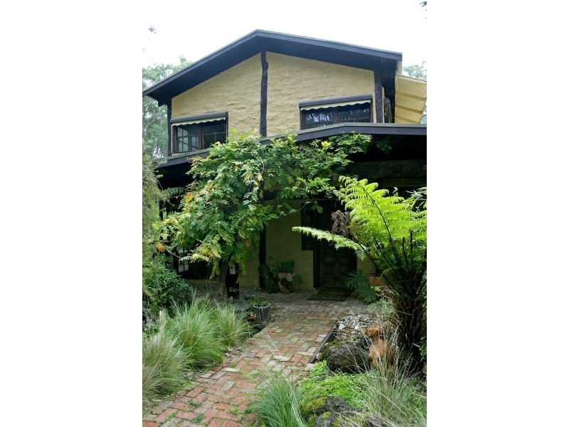 25 Pleasances Road, Darnum VIC 3822