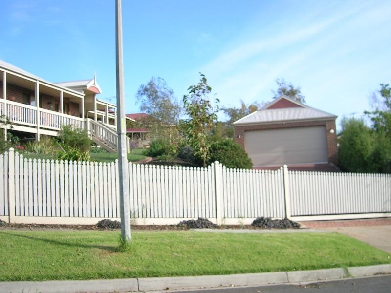 10 Rintel Court, Warragul VIC 3820