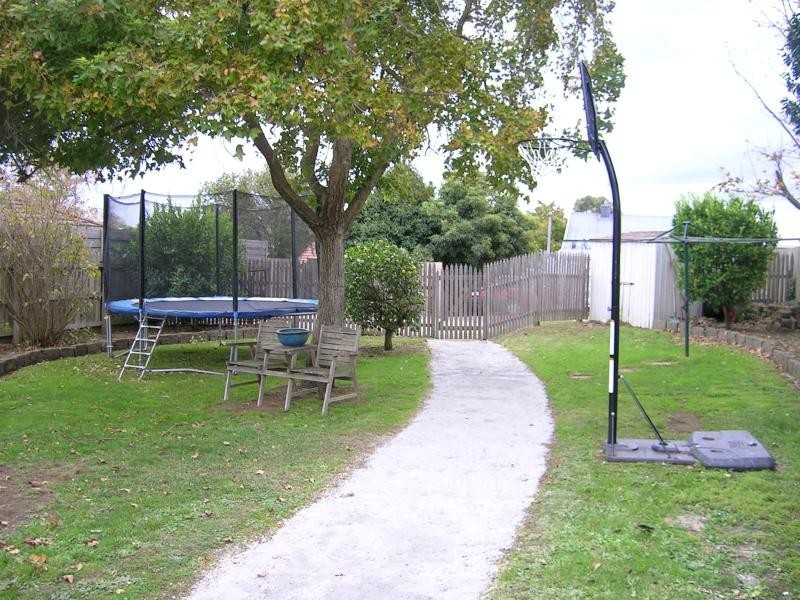 107 Victoria Street, Warragul VIC 3820