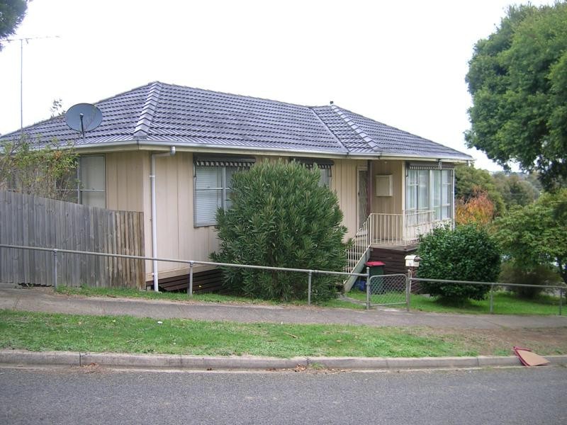 24 Henshall Street, Warragul VIC 3820