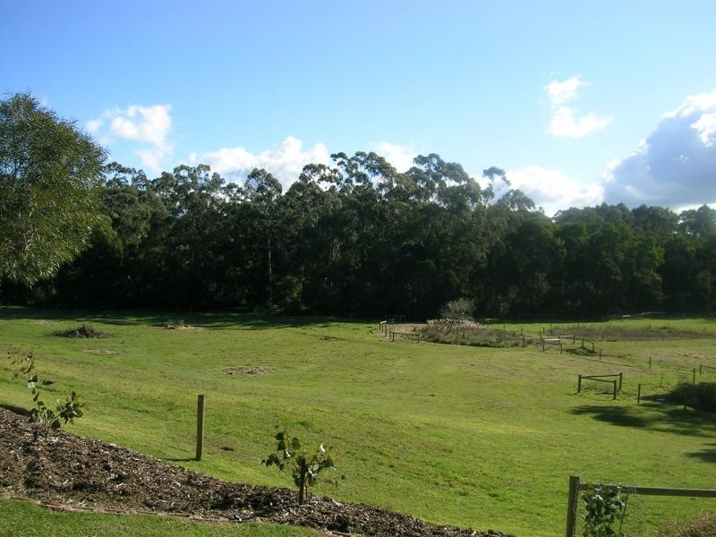 64 Baldwins Road, Nilma North VIC 3821