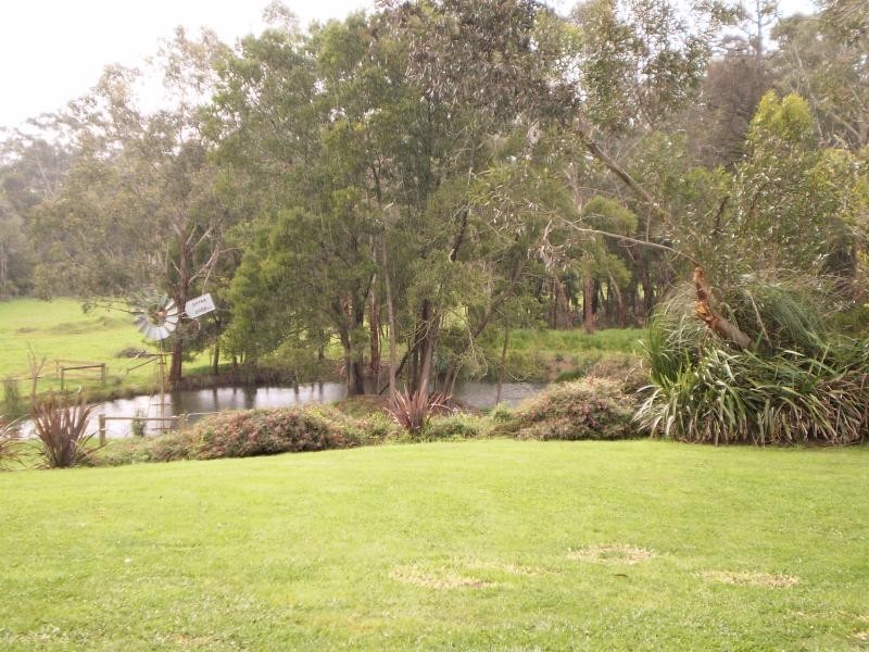 64 Baldwins Road, Nilma North VIC 3821