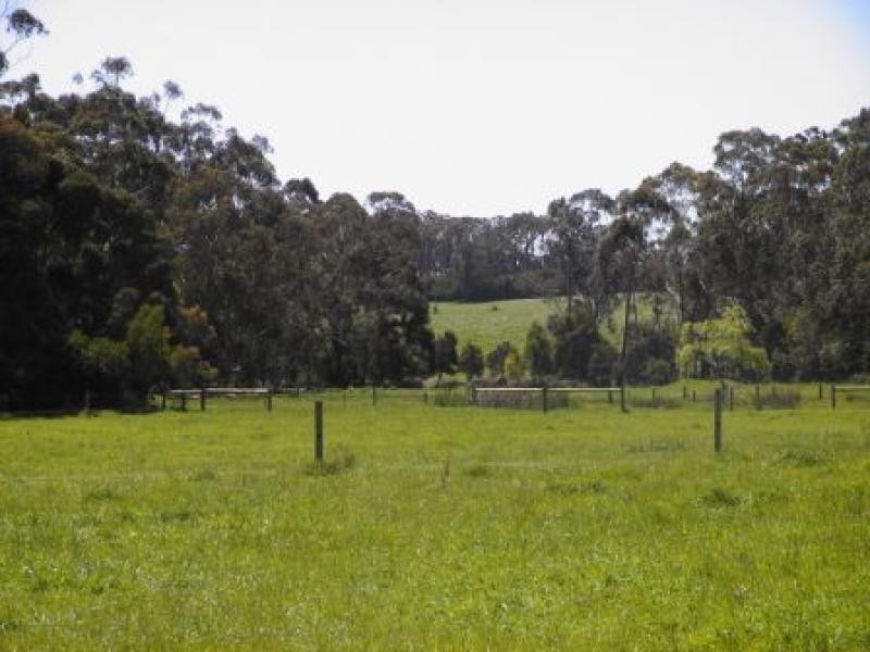 64 Baldwins Road, Nilma North VIC 3821