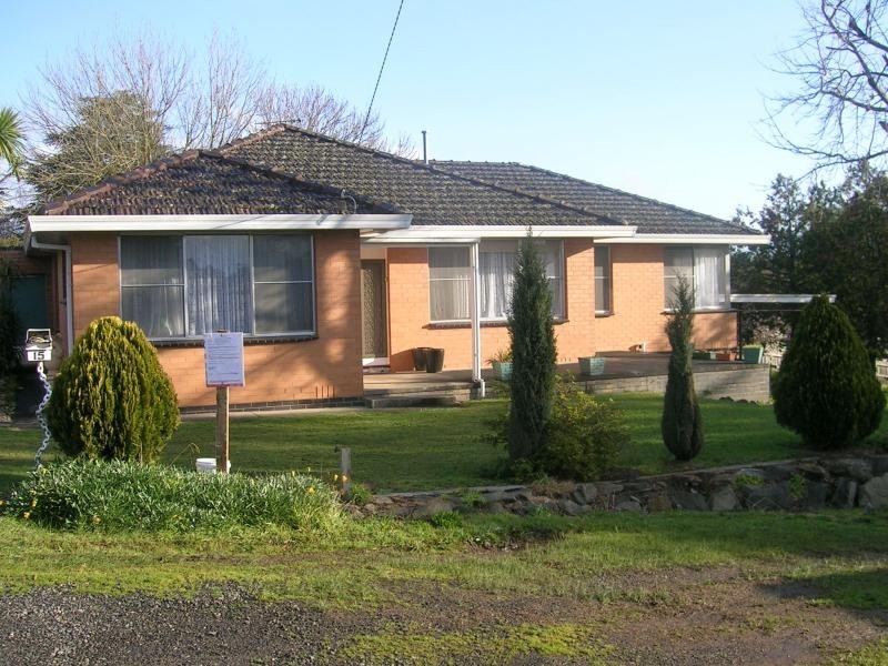 15 Koroit Street, Warragul VIC 3820