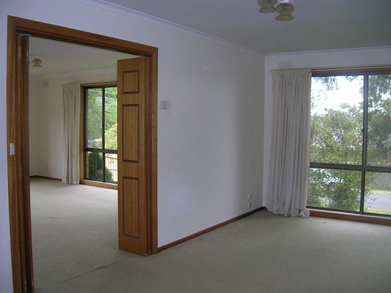 21 Montrose Street, Warragul VIC 3820