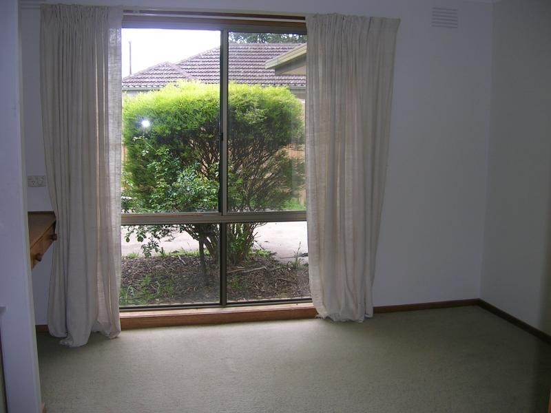 21 Montrose Street, Warragul VIC 3820