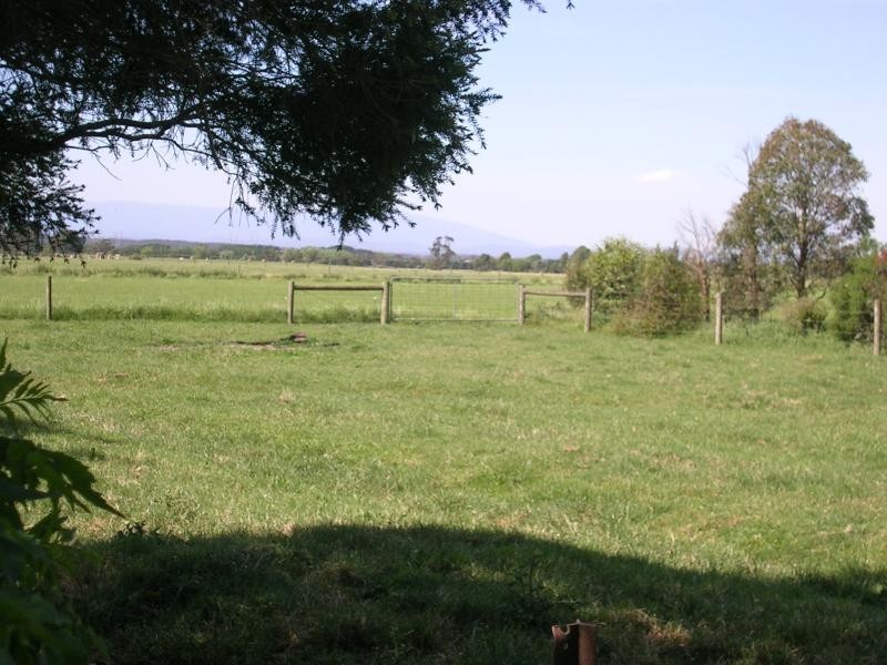 483 Darnum Allambee Road, Cloverlea VIC 3822