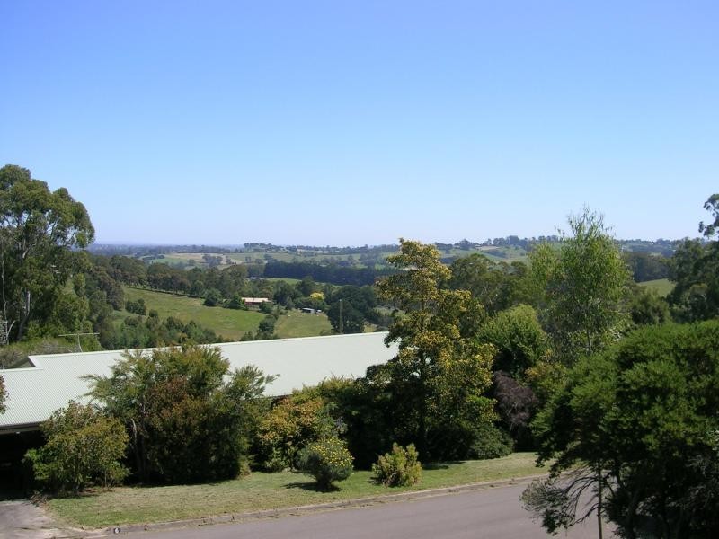 30 Burtonwood Court, Neerim South VIC 3831