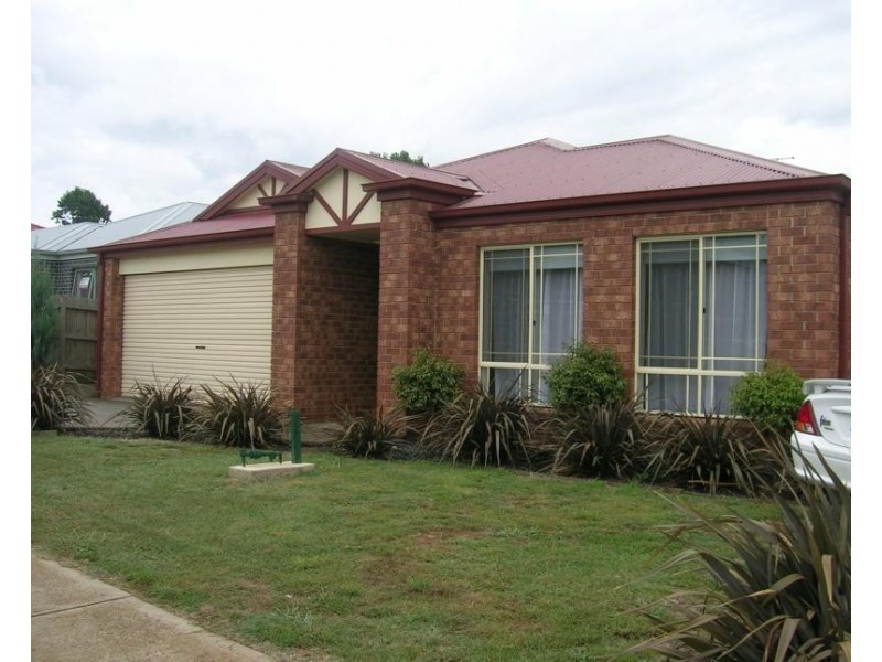 21 Tobruk Street, Warragul VIC 3820