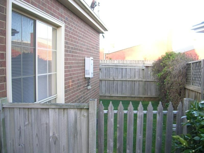 Unit 2/23 Banksia Street, Warragul VIC 3820