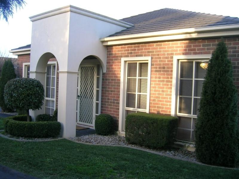 Unit 2/23 Banksia Street, Warragul VIC 3820