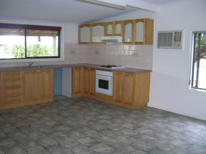 2 Lewis Street, Darnum VIC 3822