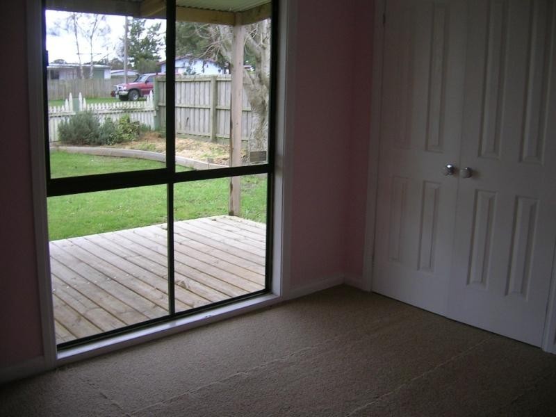 2 Lewis Street, Darnum VIC 3822