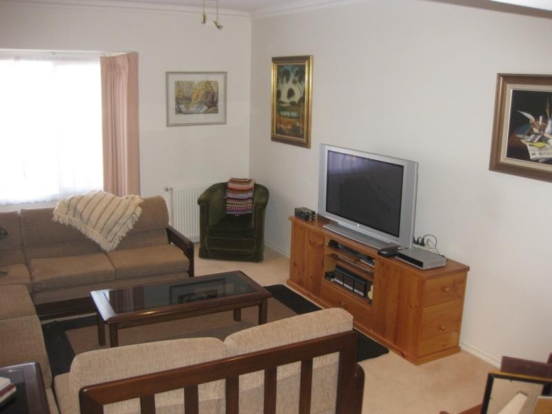 35 Witton Street, Warragul VIC 3820