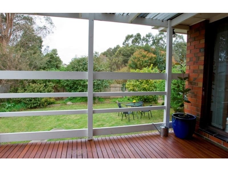 16 Boronia Street, Warragul VIC 3820