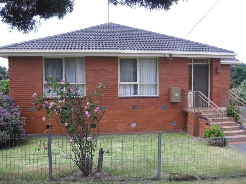 98 Burke Street, Warragul VIC 3820