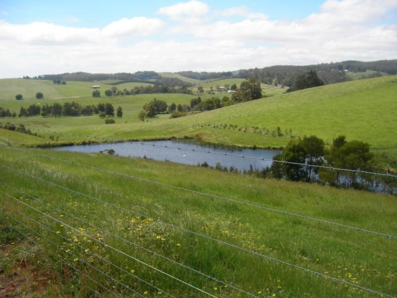 227 Coalville Road, Moe South VIC 3825