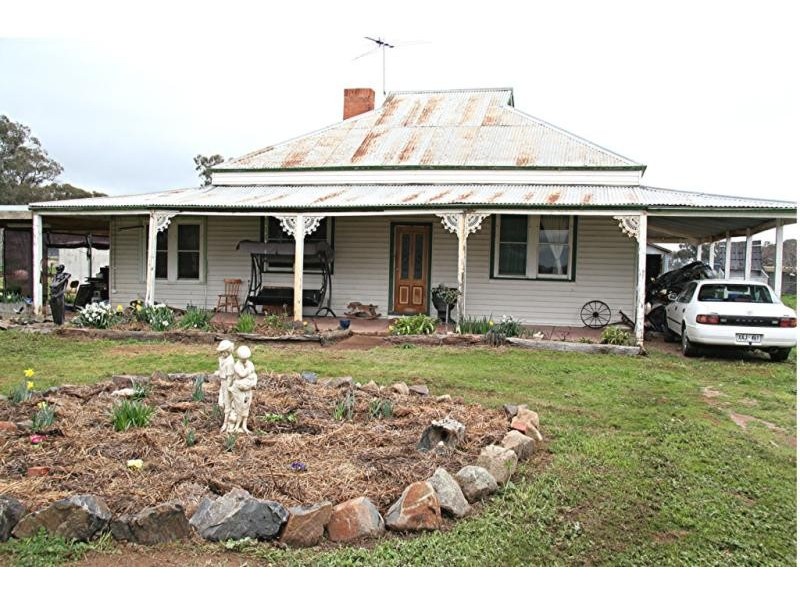 47 RAITTS ROAD, Rutherglen VIC 3685