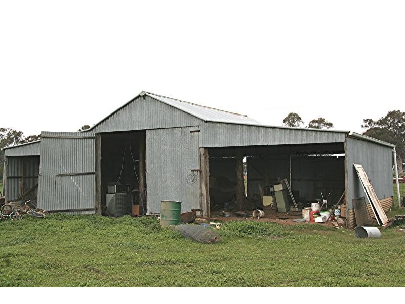 47 RAITTS ROAD, Rutherglen VIC 3685
