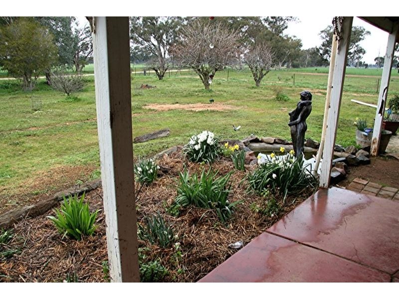 47 RAITTS ROAD, Rutherglen VIC 3685