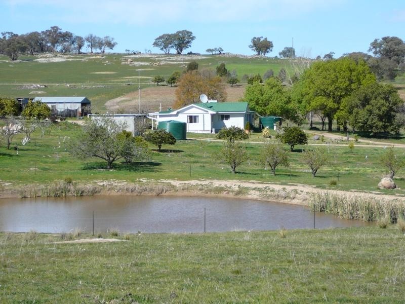 128 Moores Road, Springhurst VIC 3682