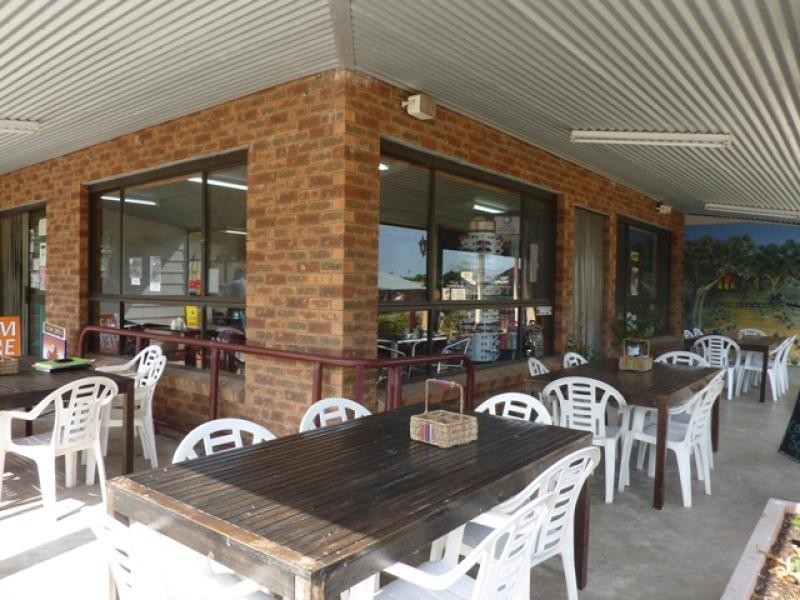 42 Beaconsfield Pde, Glenrowan VIC 3675