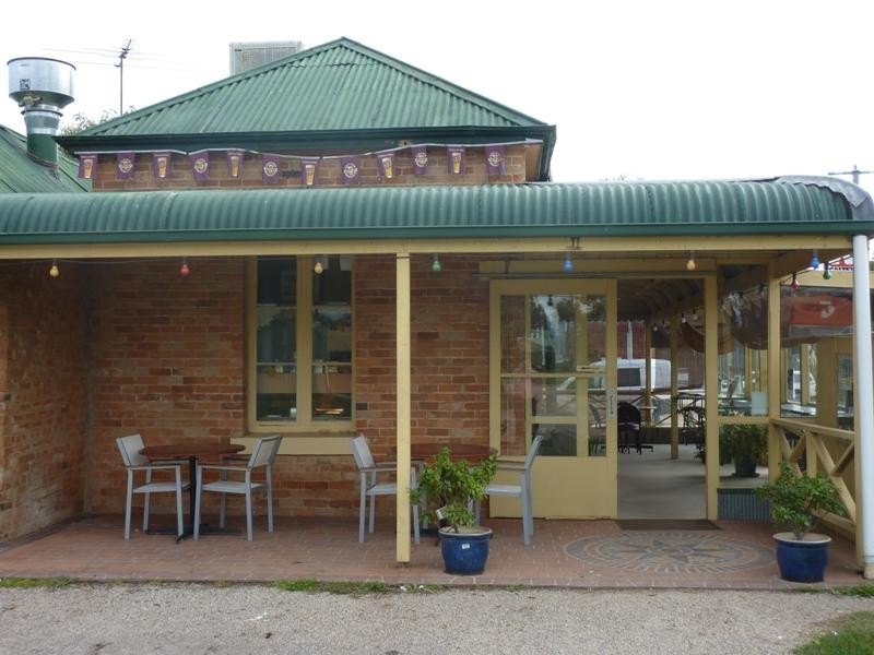 1152 Snow Rd, Oxley VIC 3678