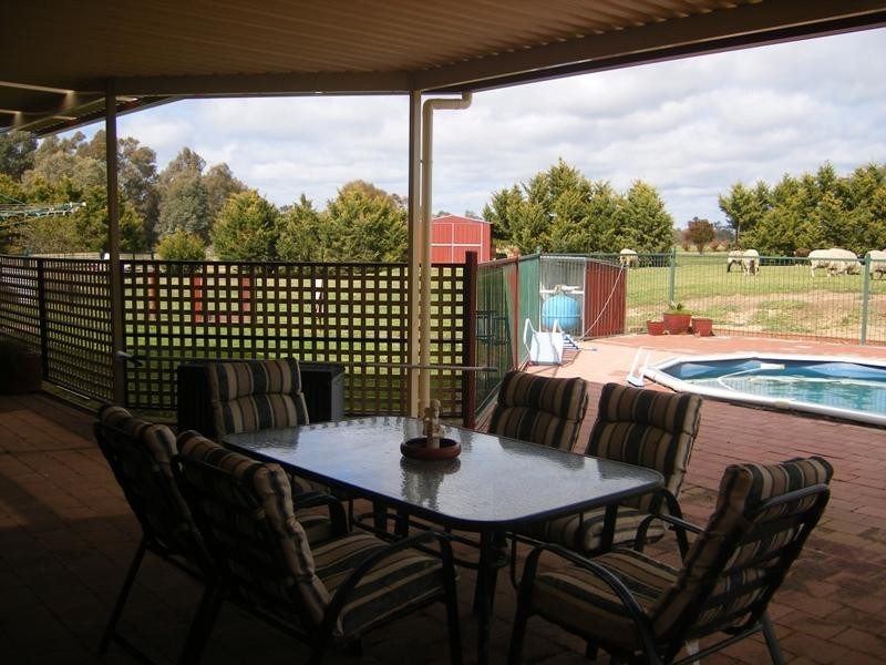 751 Lake Makoan Road, Chesney Vale VIC 3725