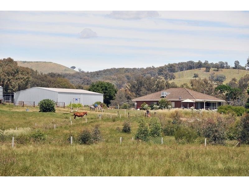 75 McLeans Road, Greta VIC 3675