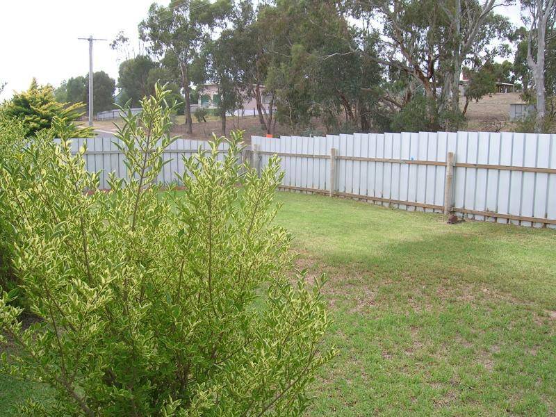 25 MOUNTAIN VIEW STREET, Avoca VIC 3467