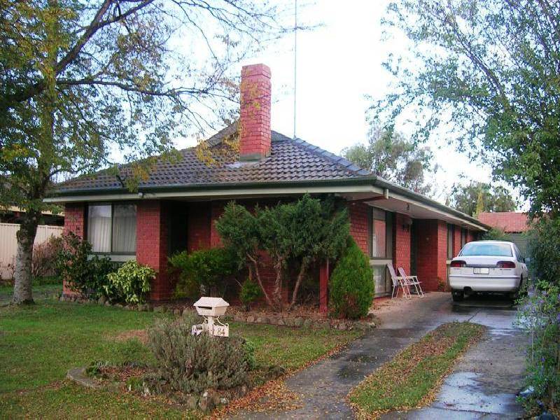 84 GRANDVIEW GROVE, Wendouree VIC 3355